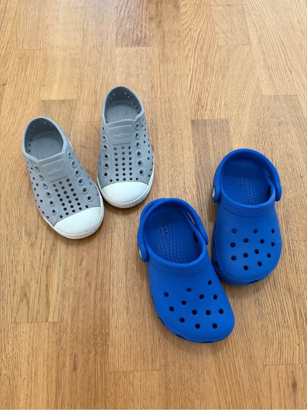Native Crocs C7 Blue Gray Jefferson Classic Clogs Lot of 2